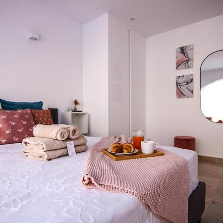 Phaedrus Living: Luxury Maisonette Lighthouse 60 Paphos Bagian luar foto