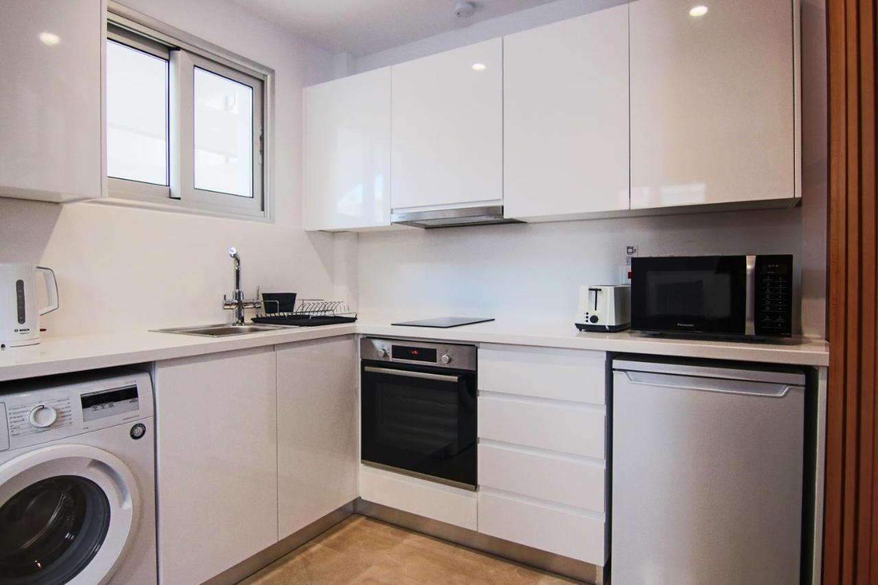 Phaedrus Living: Luxury Maisonette Lighthouse 60 Paphos Bagian luar foto