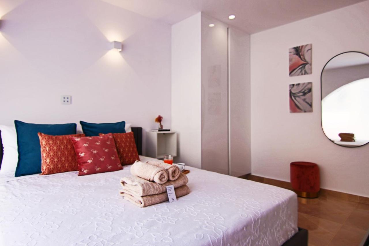 Phaedrus Living: Luxury Maisonette Lighthouse 60 Paphos Bagian luar foto