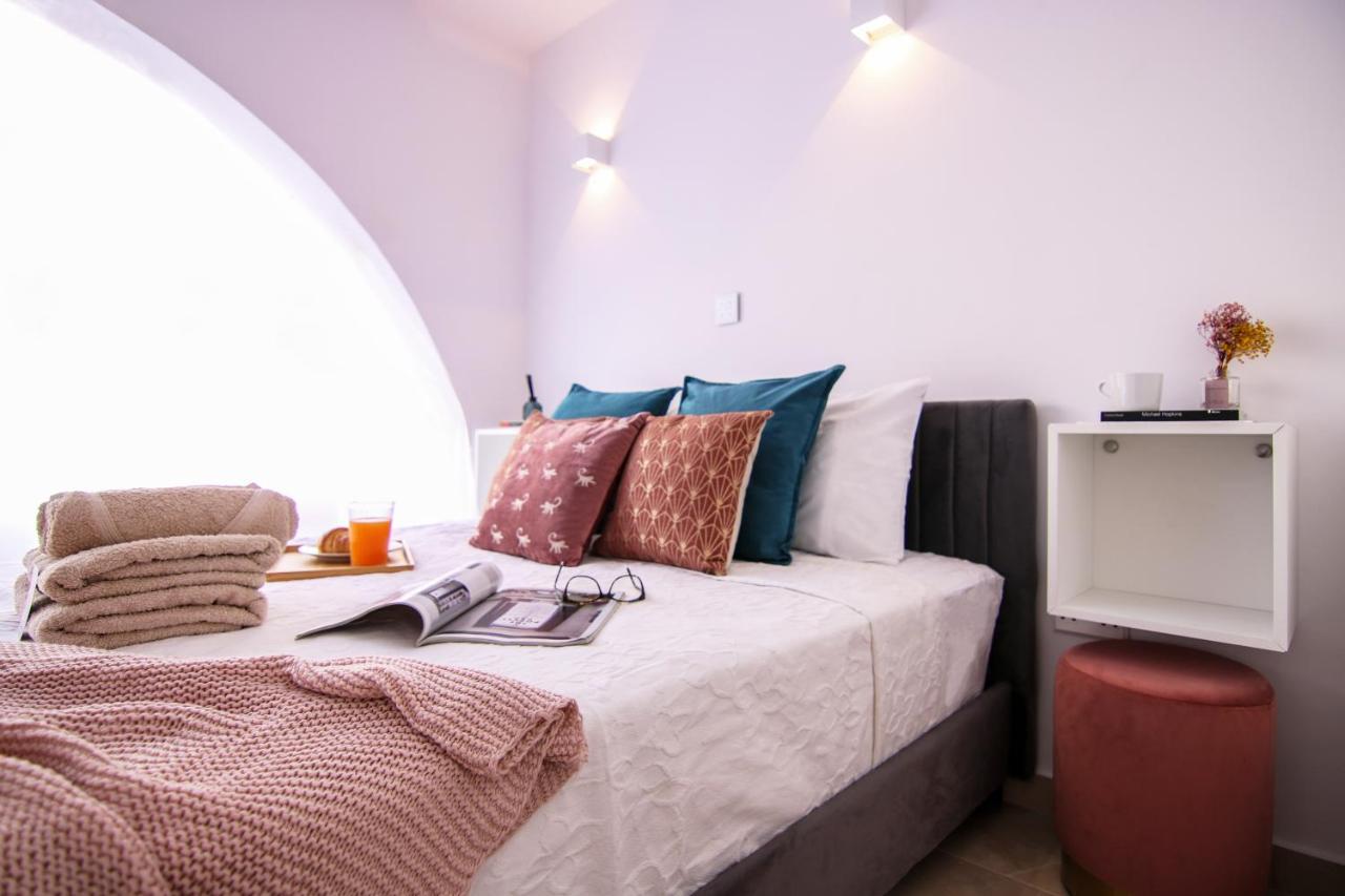 Phaedrus Living: Luxury Maisonette Lighthouse 60 Paphos Bagian luar foto
